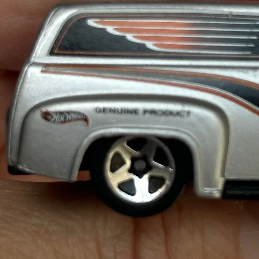 Hot Wheels '56 Ford Harley-Davidson Panel Truck 1999 Diecast Silver‎